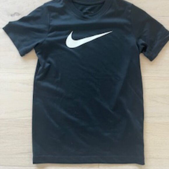 Boys Black Nike Dri Fit Shirt T-Shirt Size M Medium 10-12 - Picture 4 of 5